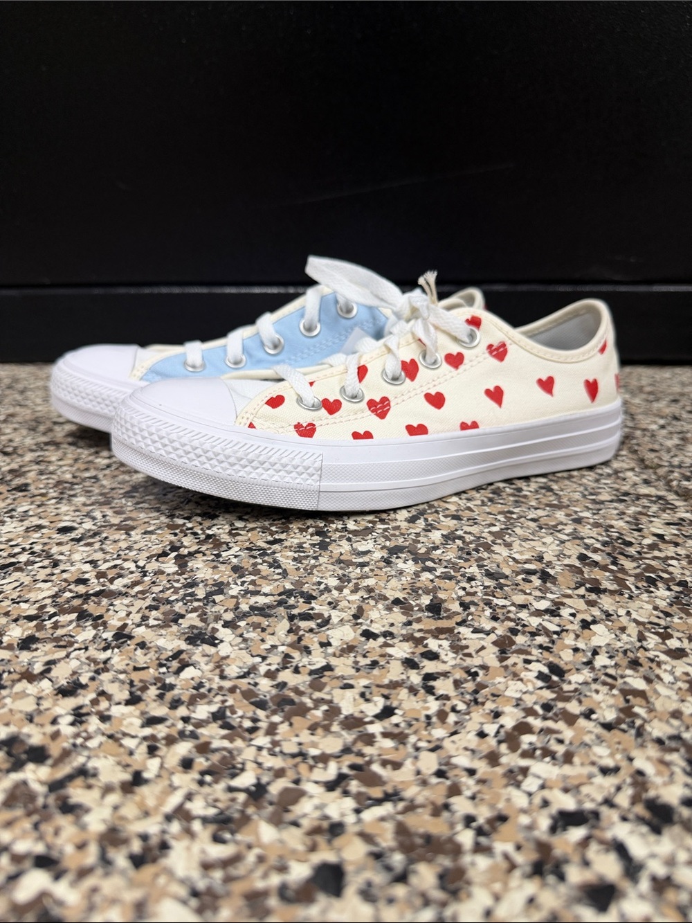 Converse Low-Top Sneakers in Cream with Red Hearts & Light Blue Accent